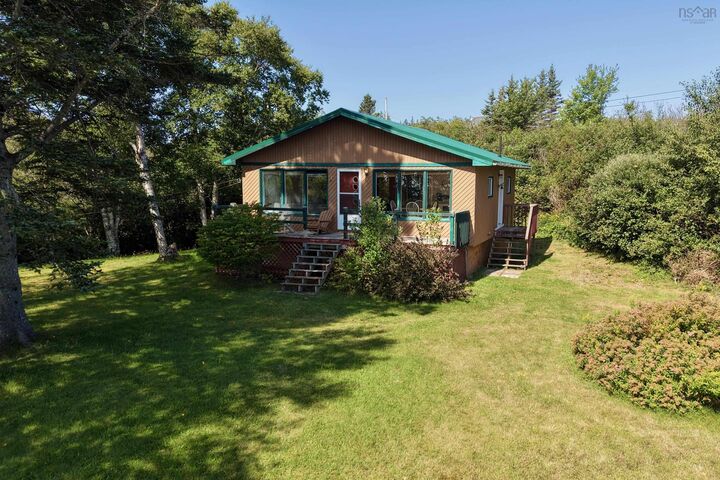 377 Old Farm Road — photo 1