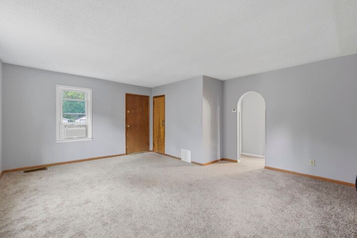 Property Photo:  2841 Blackstone Avenue  MN 55416 