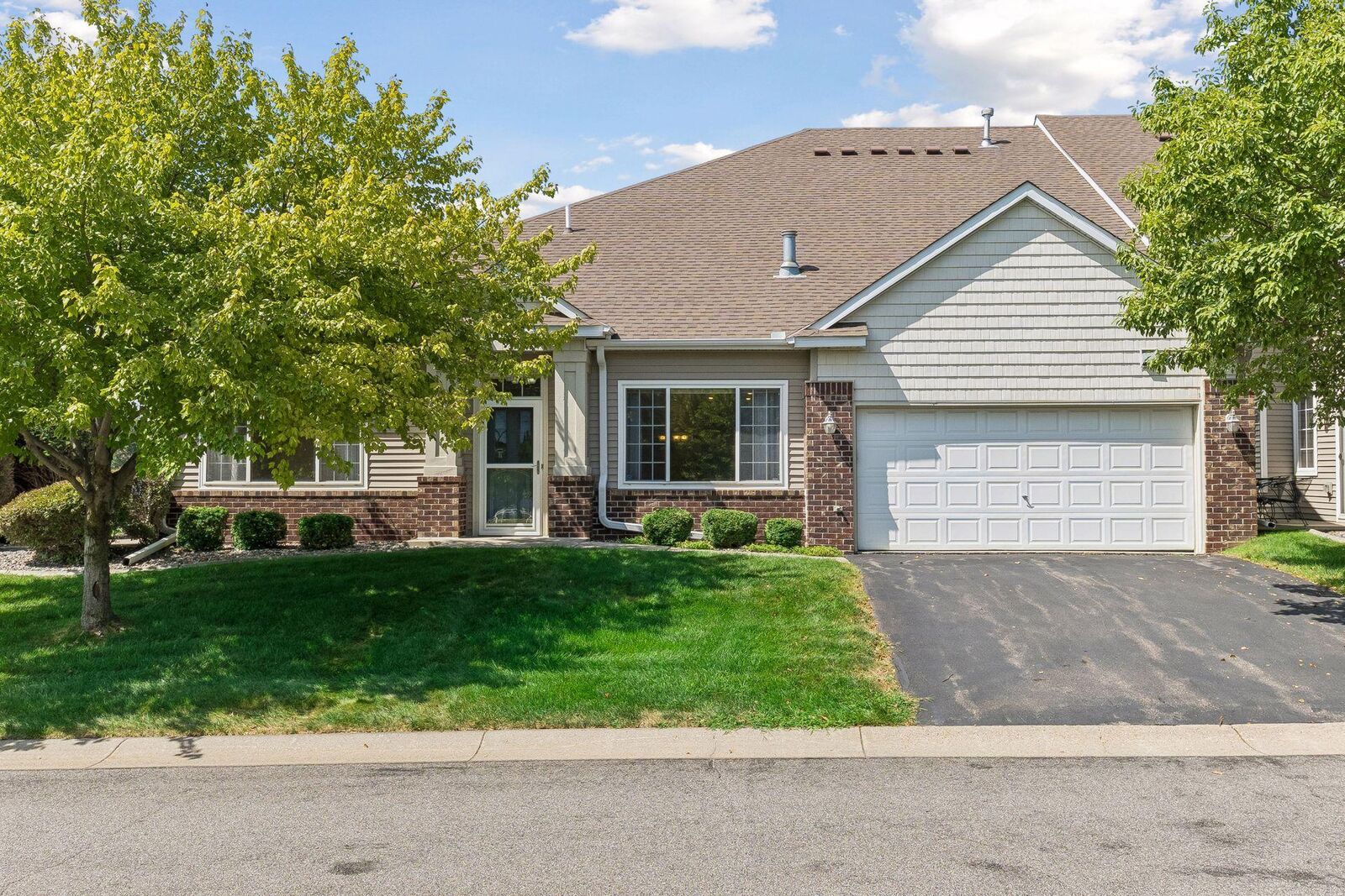 Property Photo: 17607 38th Avenue N MN 55446