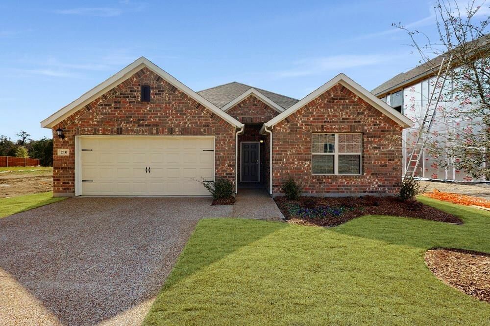 Property Photo:  210 Lindenwood Avenue  TX 75454 