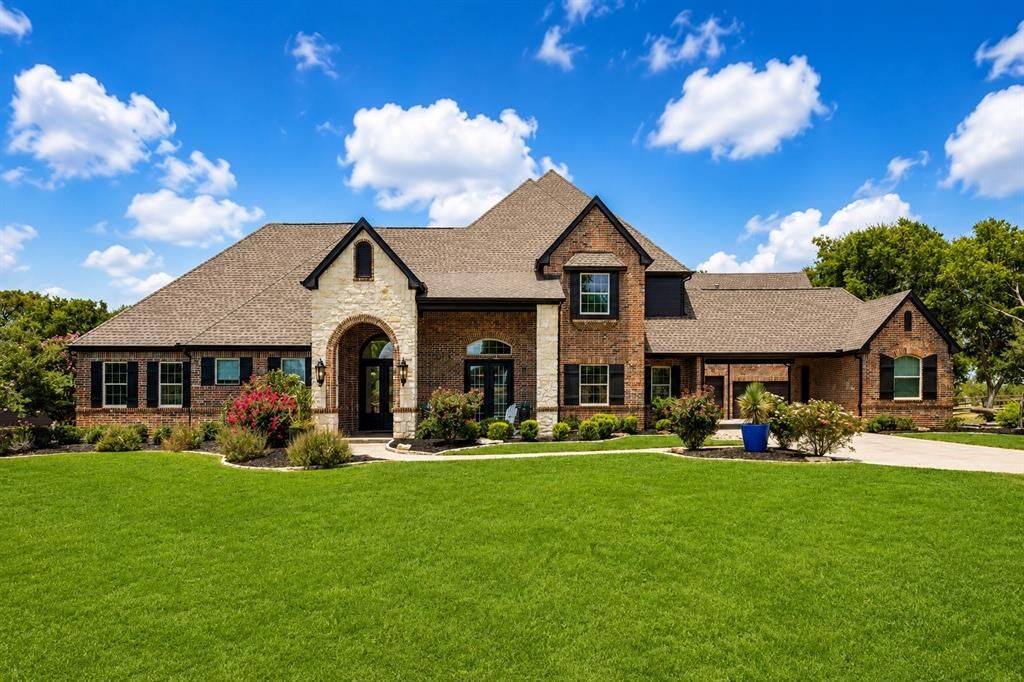 Property Photo:  9516 Park Drive  TX 76179 