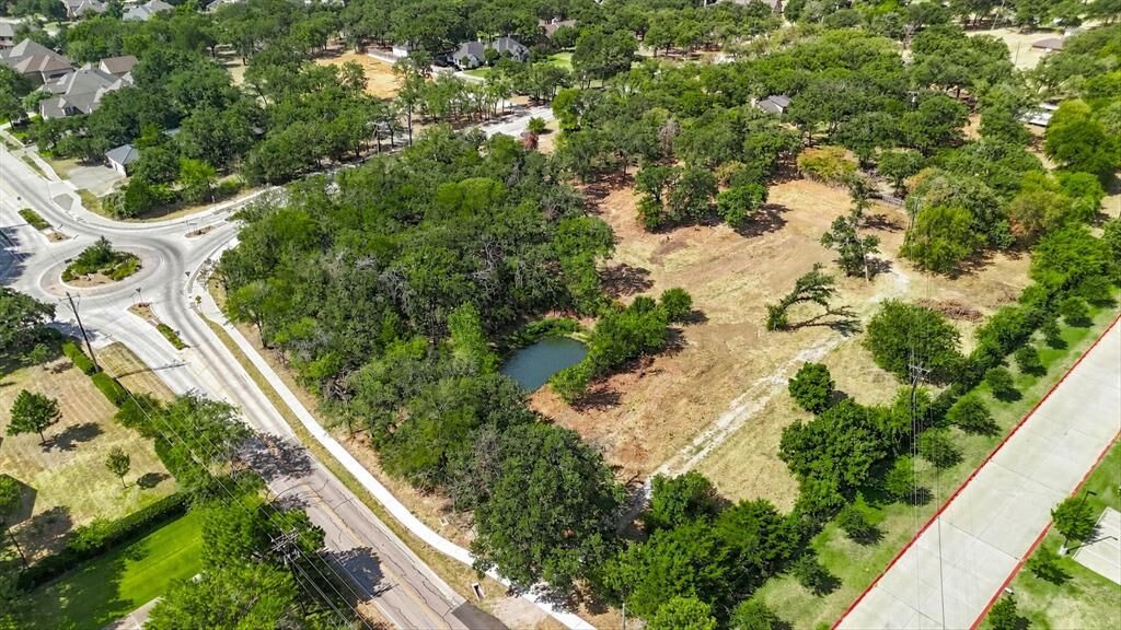 Property Photo:  1347 Johnson Road  TX 76248 