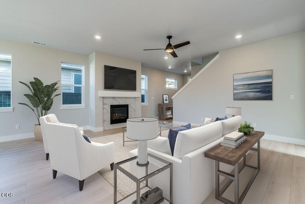 Property Photo:  3129 NE Terra Place  OR 97701 