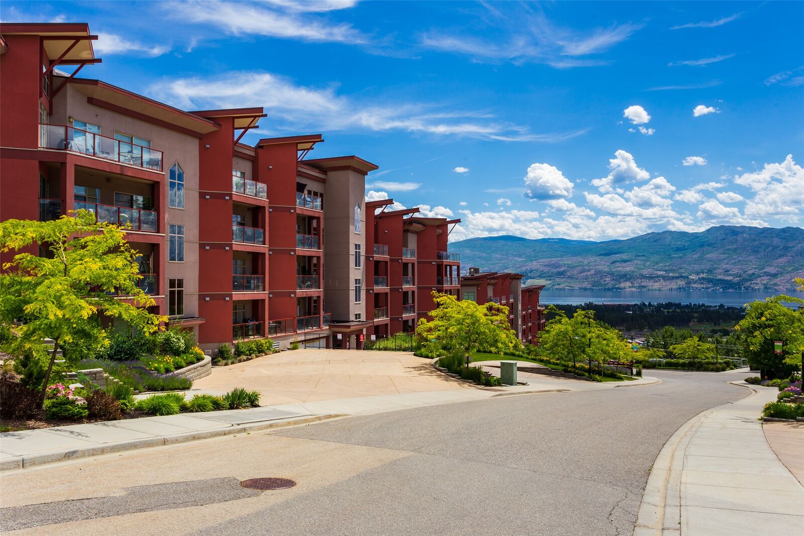 Photo de la propriété:  3205 Skyview Lane 409  BC V4T 3J3 