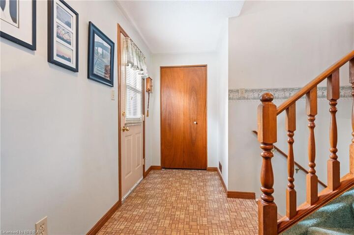Property Photo:  55 Edward Street  ON N3S 1V4 