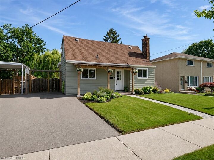 Property Photo:  33 Wood Street  ON N3R 2K7 