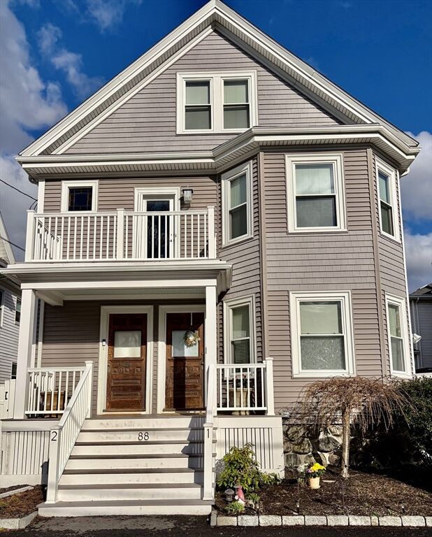 Property Photo:  88 Gardner St 88/1  MA 02453 