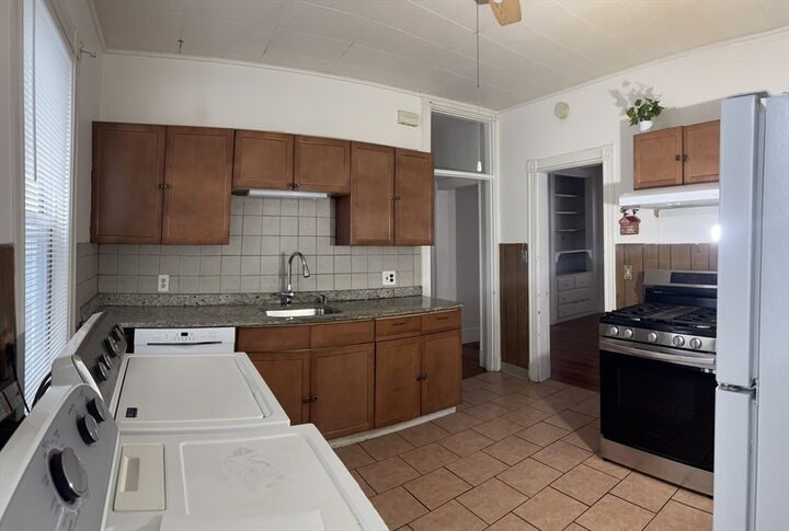 Property Photo:  427 Winthrop St 1  MA 02152 