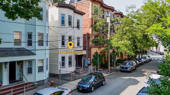 Property Photo:  98 Willow Street  MA 02141 