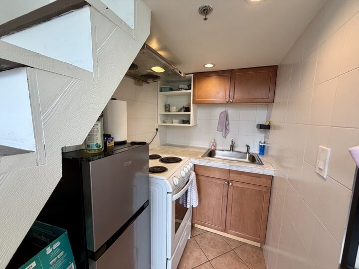 Property Photo:  72 Kneeland 705  MA 02111 