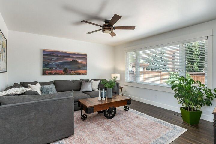 Property Photo:  9504 3 Street SE  AB T2J 0W8 