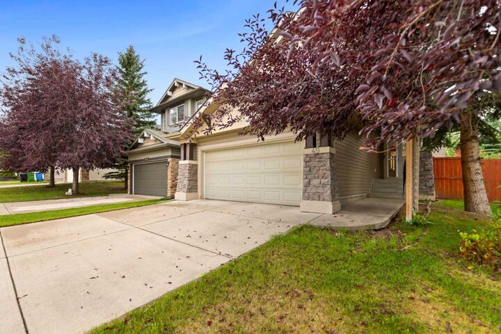 Property Photo:  49 Panamount Rise NW  AB T3K 6B6 