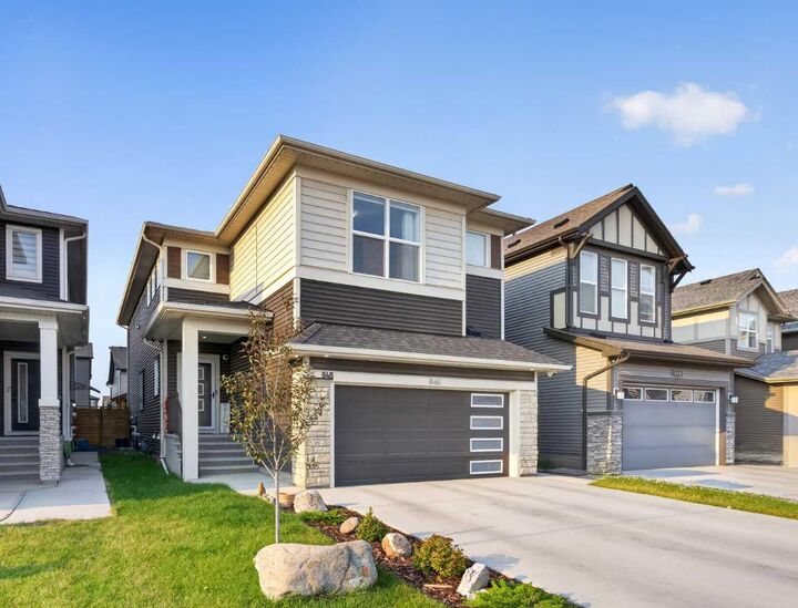 Property Photo: 846 Cobblefield Manor SW AB T4B 5L9