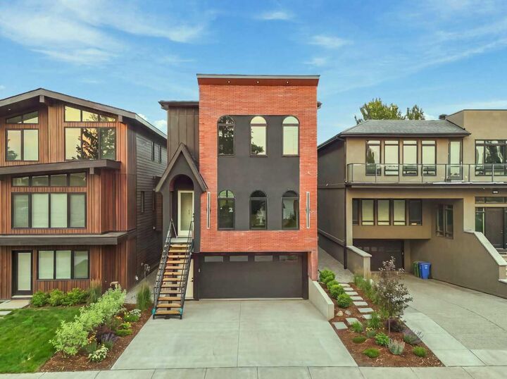 2220 8 Street NE — photo 1