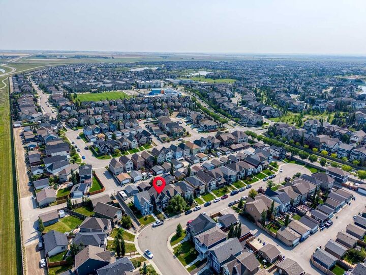 Property Photo: 246 Mahogany Heights SE AB T3M 1X1