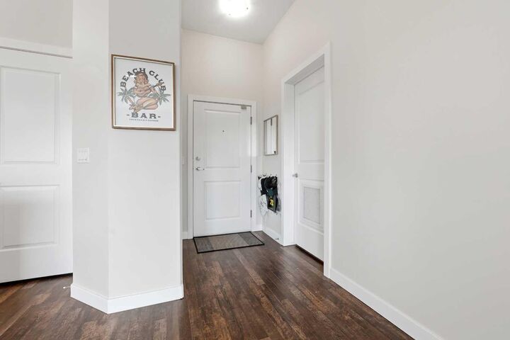 Property Photo: 5110 36 Street 406 AB T4P 0T2