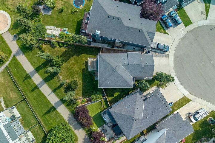 Property Photo:  125 Williamstown Green NW  AB T4B 0S9 