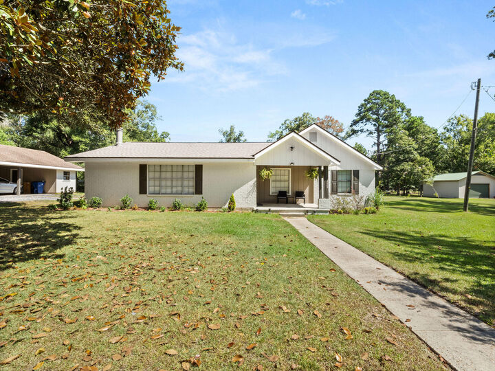 Property Photo:  172 Brookside  LA 70634 