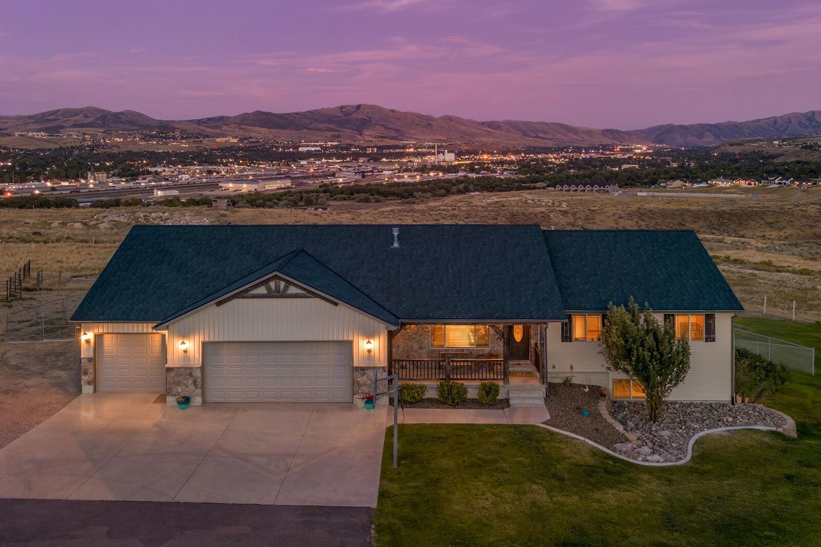Property Photo:  8432 N Facer Mountain Dr  ID 83204 
