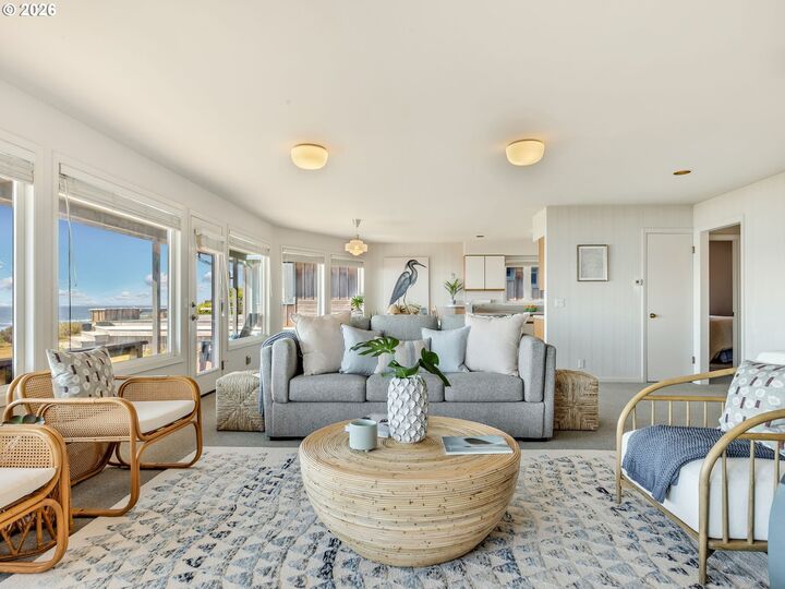 Property Photo:  80232 Pacific Rd  OR 97102 