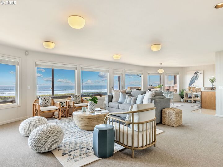 Property Photo:  80232 Pacific Rd  OR 97102 
