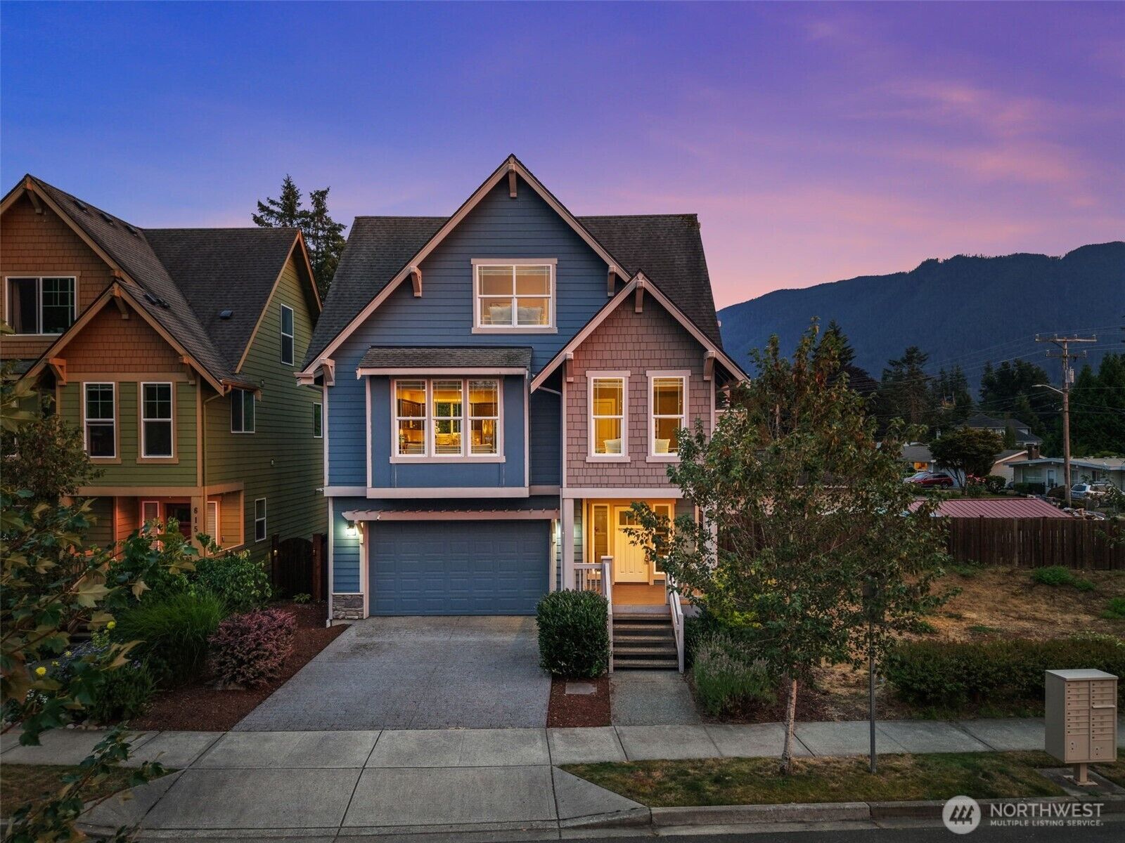 Property Photo: 601 NE 2nd Street WA 98045