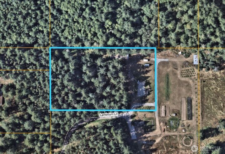 Property Photo: 4065 Lambourn Lane WA 98277