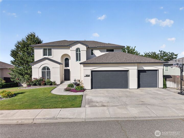 Property Photo: 1614 W 51st Avenue WA 99338