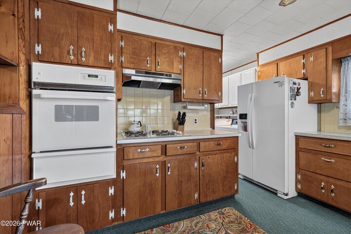 Property Photo: 104 Avenue C PA 18336