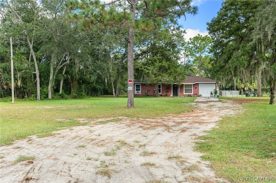 Property Photo:  6149 W Appomattox Lane  FL 34448 