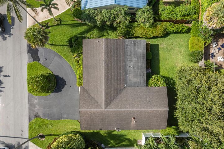 Property Photo: 2841 SW 5th Street FL 33435