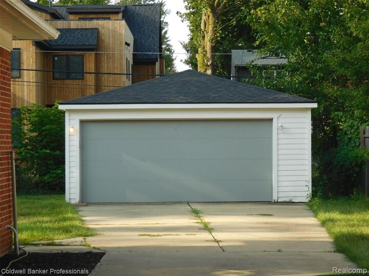 Property Photo: 1527 Hazel MI 48009