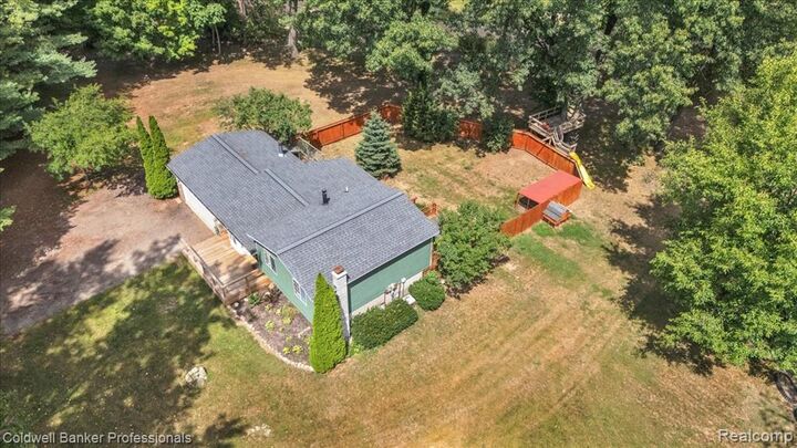 Property Photo: 2488 Springfield Drive MI 48446