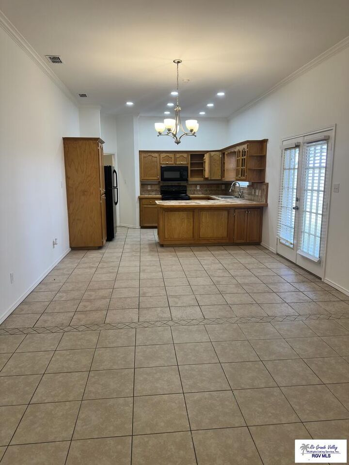 Property Photo: 1630 Summerfield Ln TX 78550