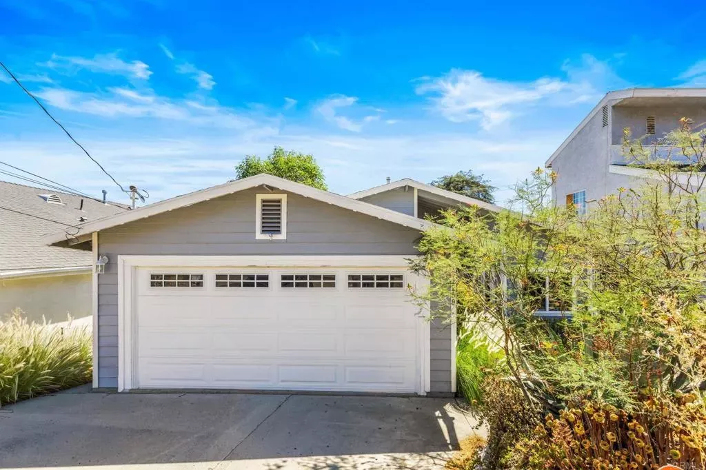 Property Photo: 33208 Gillette Street CA 92530