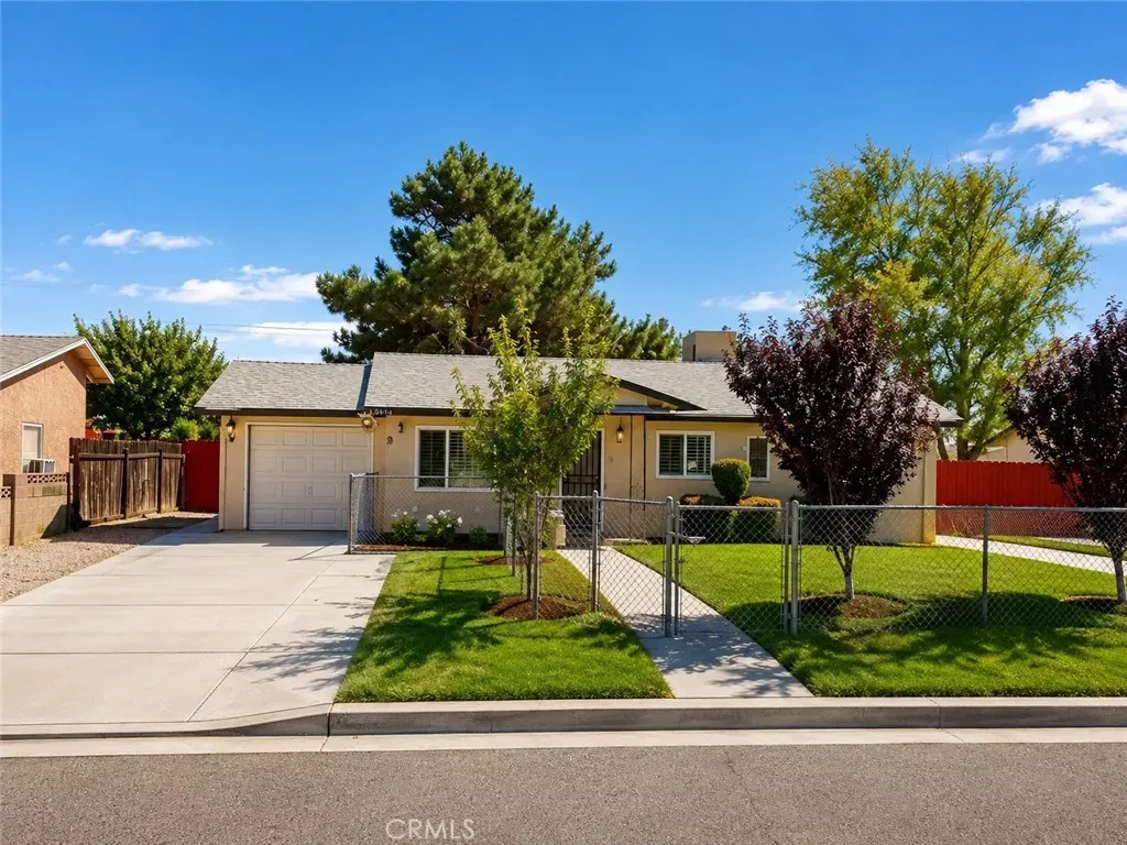 Property Photo:  12664 Esther  CA 93516 