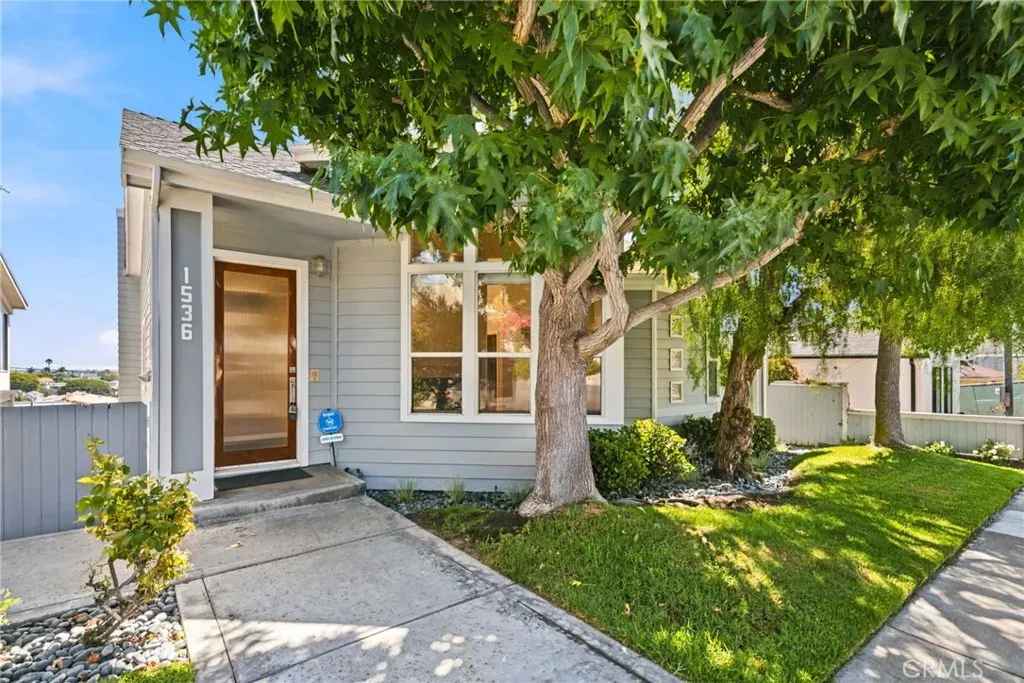 Property Photo: 1536 Silver CA 90254
