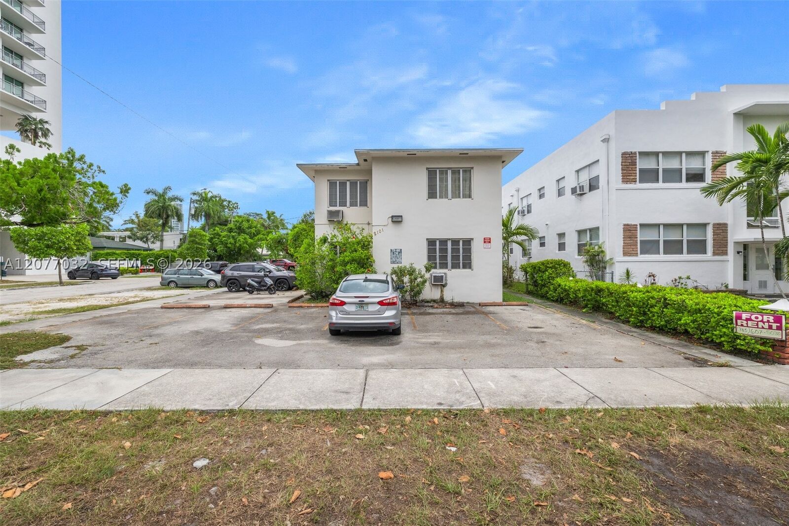 Property Photo: 2101 SW 3rd Ave FL 33129