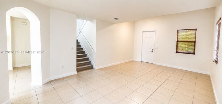 Property Photo:  191 SE 35th Ave  FL 33033 