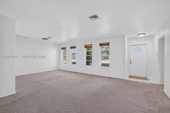 Property Photo: 148 SW 126th Ave FL 33325