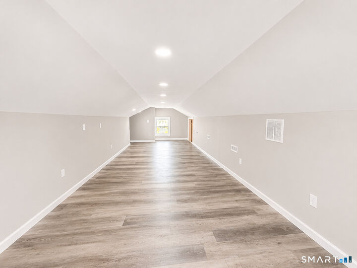 Property Photo:  41 Howe Street 2  CT 06511 