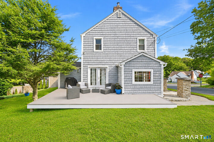 Property Photo: 383 Fiske Avenue CT 06606