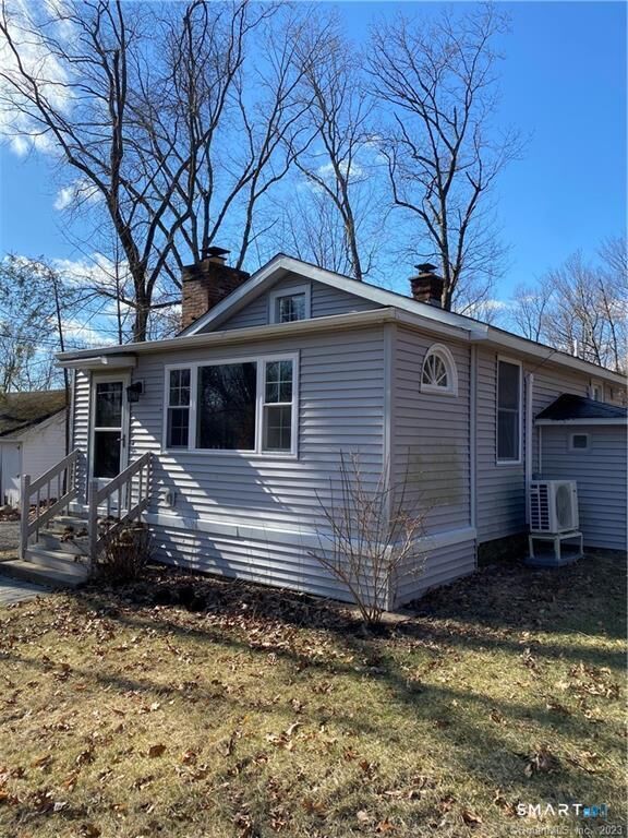 Property Photo:  20 High Rock Road  CT 06514 