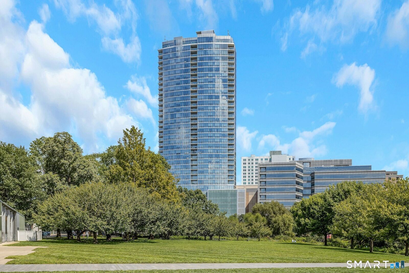 Property Photo: 1 Broad Street 11E CT 06901