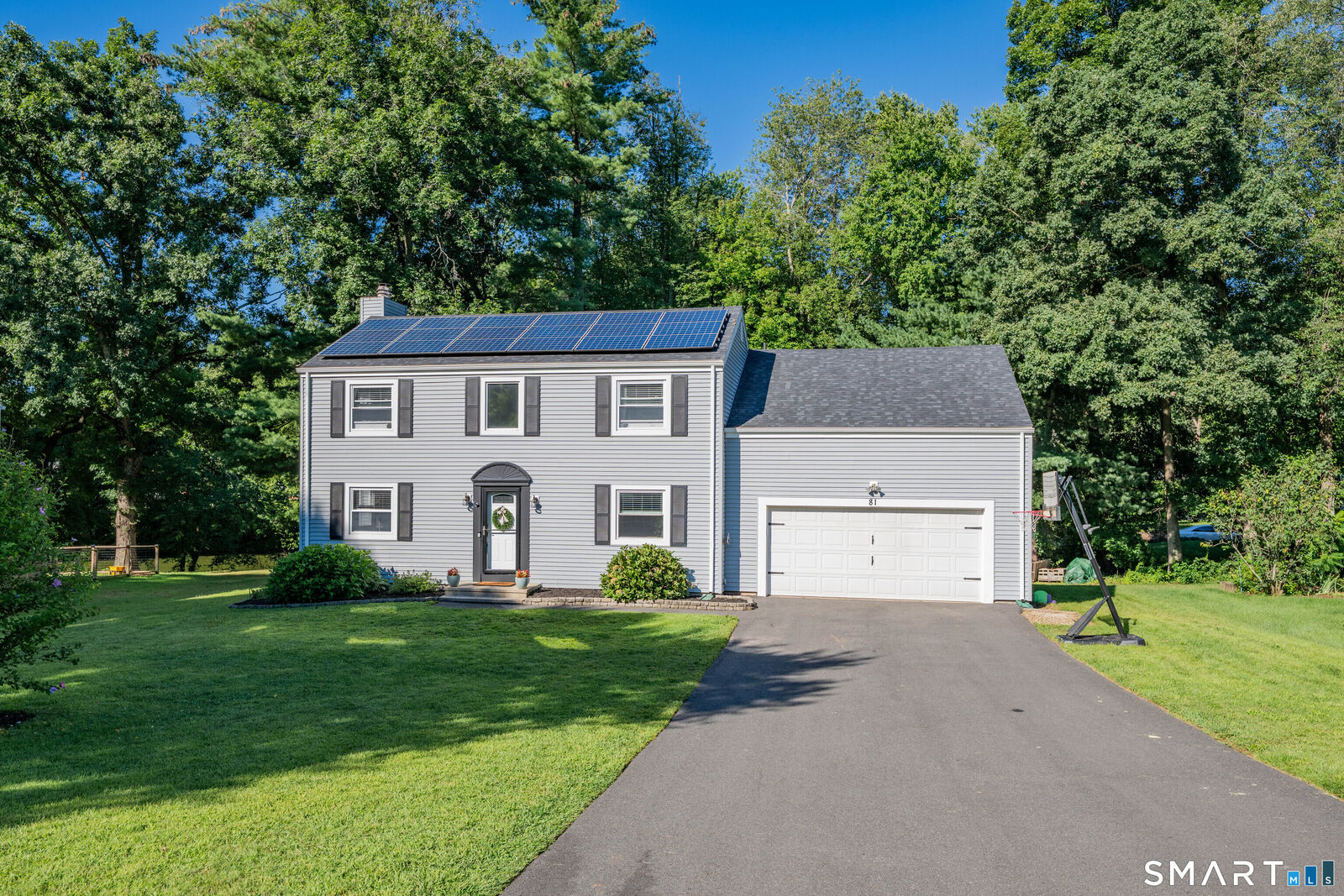 Property Photo: 81 Duck Pond Road CT 06033