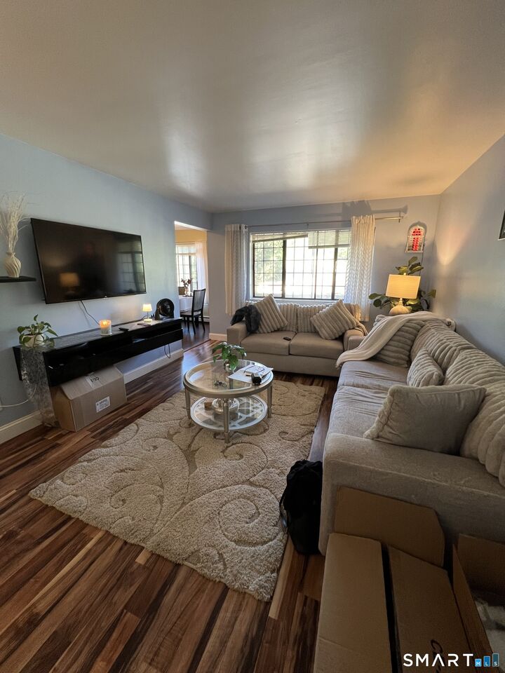 Property Photo:  20 Teresa Place 20  CT 06606 