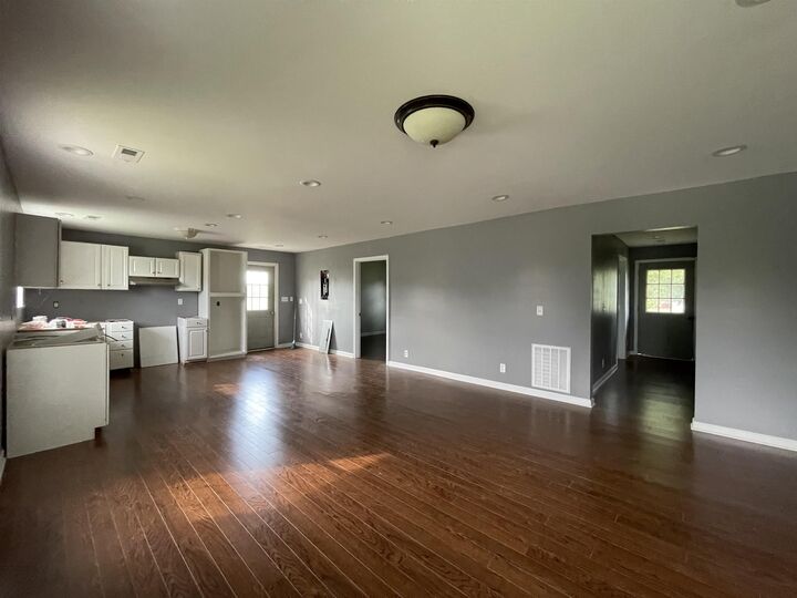 Property Photo:  28 Ridge Road  SC 29349 