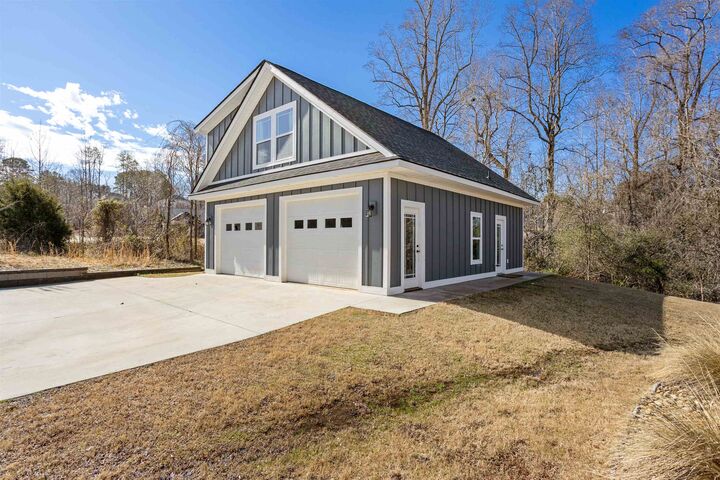Property Photo:  814 Campobello Gramling School Road  SC 29322 