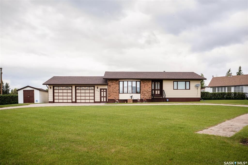 Property Photo: 304 Pierson Street SK S0A 2T0