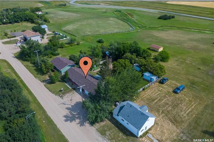 Property Photo:  316 3rd Avenue  SK S0K 2V0 